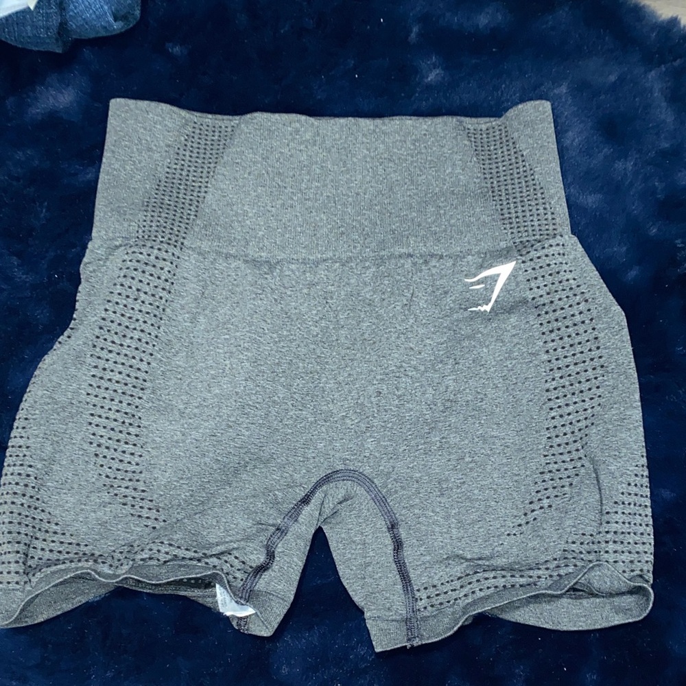 Seamless High-Waist Gray Workout Shorts